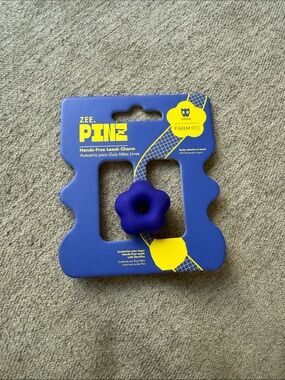 Farm Rio Samba Blue Zee.Pinz x Hands Free Leash Charm